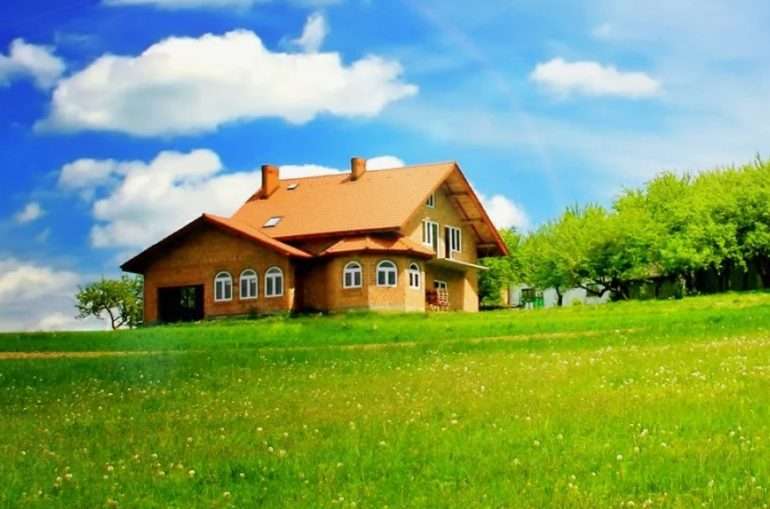 Сравнение: участок с домом под ключ или самостоятельное строительство