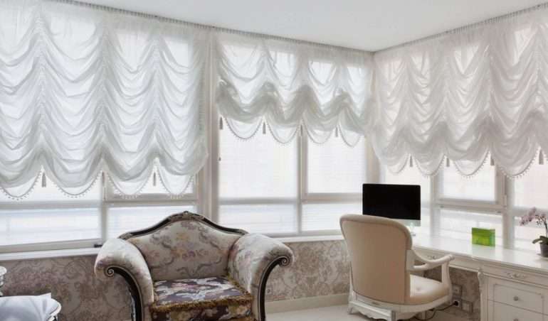 За пределами гостиной: австрийские шторы в детской, на кухне и балконе