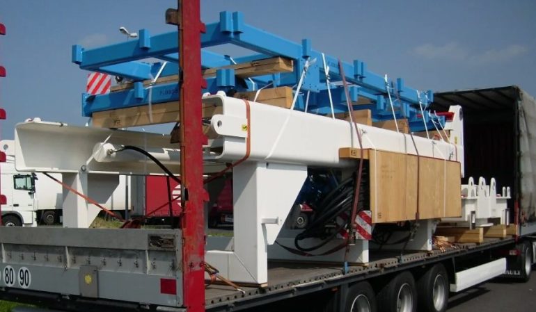 Перевозка оборудования: цена и особенности